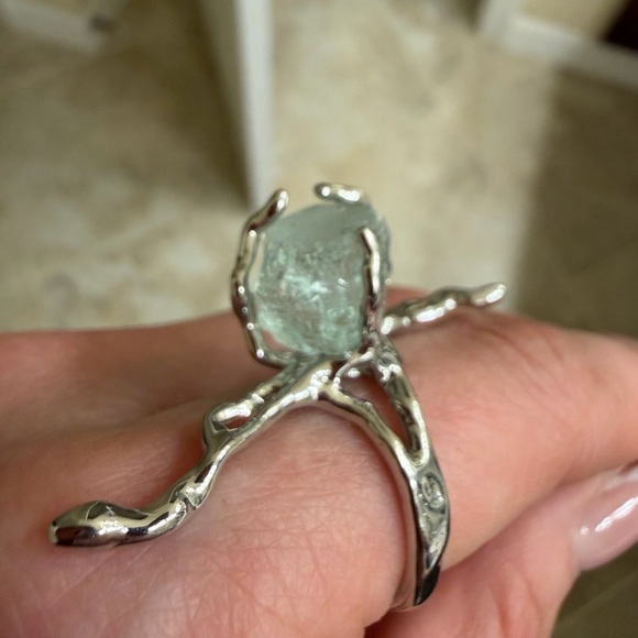 Ring - Picture 2 of 3